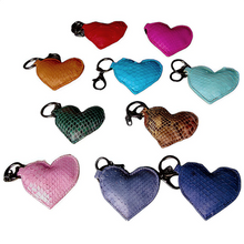 Cargar imagen en el visor de la galería, Heart charm key holders