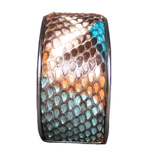 Cargar imagen en el visor de la galería, leather enamel Bracelet
