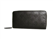 Load image into Gallery viewer, Louis Vuitton Black Zippy Wallet
