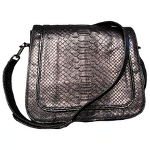 Load image into Gallery viewer, Black Crossbody Saddle Bag
