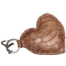 Cargar imagen en el visor de la galería, Brown Leather Heart Key Holder and Charm

