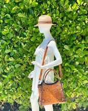 Cargar imagen en el visor de la galería, Orange Ocre Python Leather Structured Tote Shoulder bag
