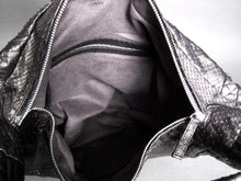 Cargar imagen en el visor de la galería, Interior leather hobo bag in Genuine Python Leather
