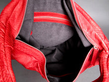 Cargar imagen en el visor de la galería, Red Shoulder Bag Hobo Style interior
