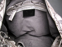 Cargar imagen en el visor de la galería, Interior XL White Leather Shoulder Bag
