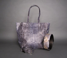 Load image into Gallery viewer, Grey Python Leather Shopper bag
