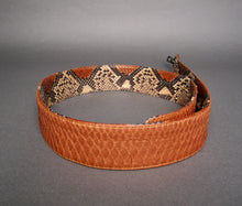 Cargar imagen en el visor de la galería, Camel brown and multicolor reversible python leather large strap
