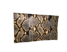 Cargar imagen en el visor de la galería, Back Black Multicolor Python Leather Clutch Bag
