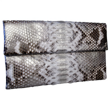 Load image into Gallery viewer, Silver Metallic Leather Clutch Bag
