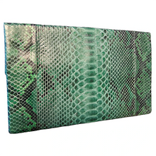Cargar imagen en el visor de la galería, Green Leather Clutch Bag
