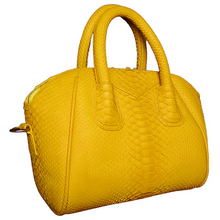 Cargar imagen en el visor de la galería, Yellow Leather Satchel Bag
