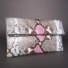 Cargar imagen en el visor de la galería, Multicolor Lilac Aqua Motif Python Leather Clutch Bag
