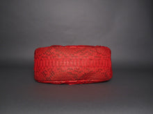Cargar imagen en el visor de la galería, Red Shoulder Bag in Genuine Python Leather bottom
