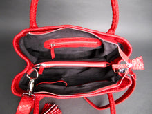 Cargar imagen en el visor de la galería, Interior Tassel Red Leather Tote Bag
