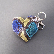 Cargar imagen en el visor de la galería, Multicolor Python Leather Heart Key Holder and Charm - Large
