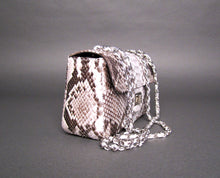 Cargar imagen en el visor de la galería, Side White Leather Shoulder Bag - Flap Bag LARGE
