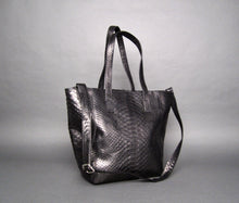 Load image into Gallery viewer, Black Python Leather Tassel Tote Shopper bag

