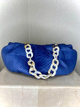 Load image into Gallery viewer, Ivory Acrylic Chunky Chain Strap Bag
