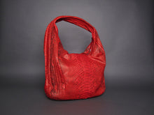 Cargar imagen en el visor de la galería, Red Shoulder Bag in Genuine Python Leather
