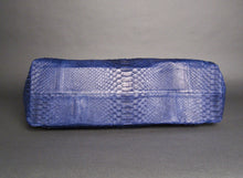Cargar imagen en el visor de la galería, Bottom Navy Blue Leather Jumbo XL Shoulder Bag
