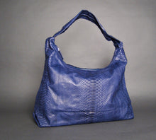 Cargar imagen en el visor de la galería, Navy Blue Leather Jumbo XL Shoulder Bag
