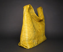 Cargar imagen en el visor de la galería, Side XL Stonewashed Leather Yellow Designer Bag
