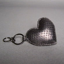 Cargar imagen en el visor de la galería, Black Python Leather Heart Key Holder and Charm - Large
