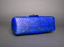 Cargar imagen en el visor de la galería, Blue Cobalt Leather Shoulder Bag - LARGE Flap Bag bottom
