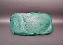Cargar imagen en el visor de la galería, Green Python Leather Hobo Bag bottom
